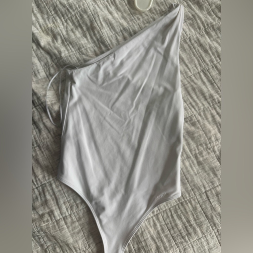 Contour one shoulder bodysuit